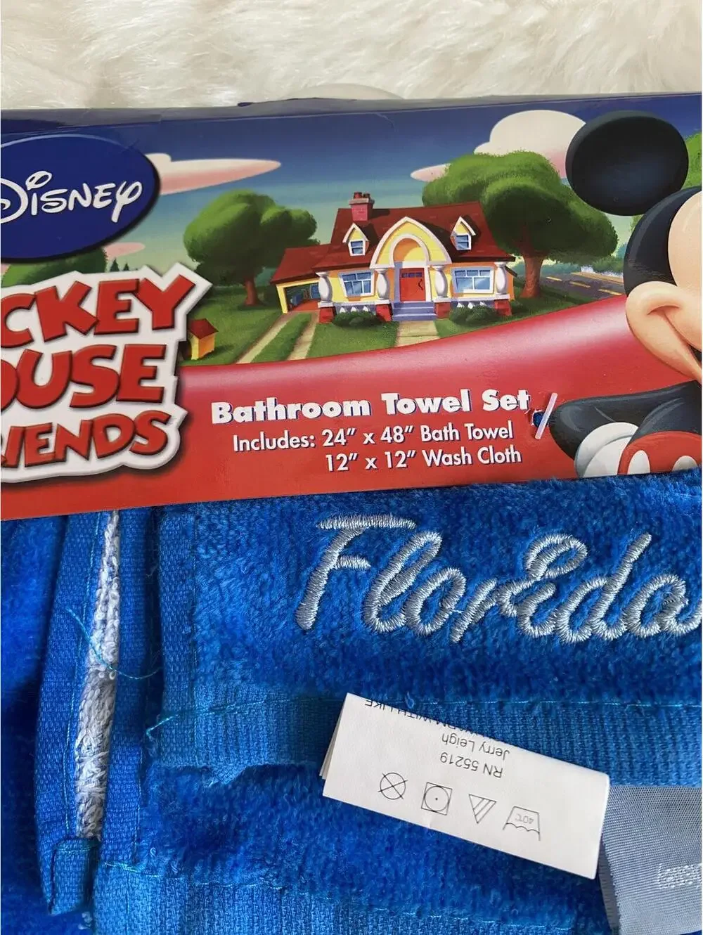 Disney Mickey Mouse and Minnie Mouse Beach Towels Set - Florida